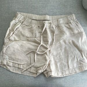 Parachute Linen Shorts